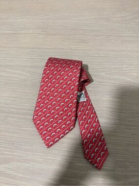 Vintage Hermès Paris Red Fish Print 100% Silk Men’s Tie France